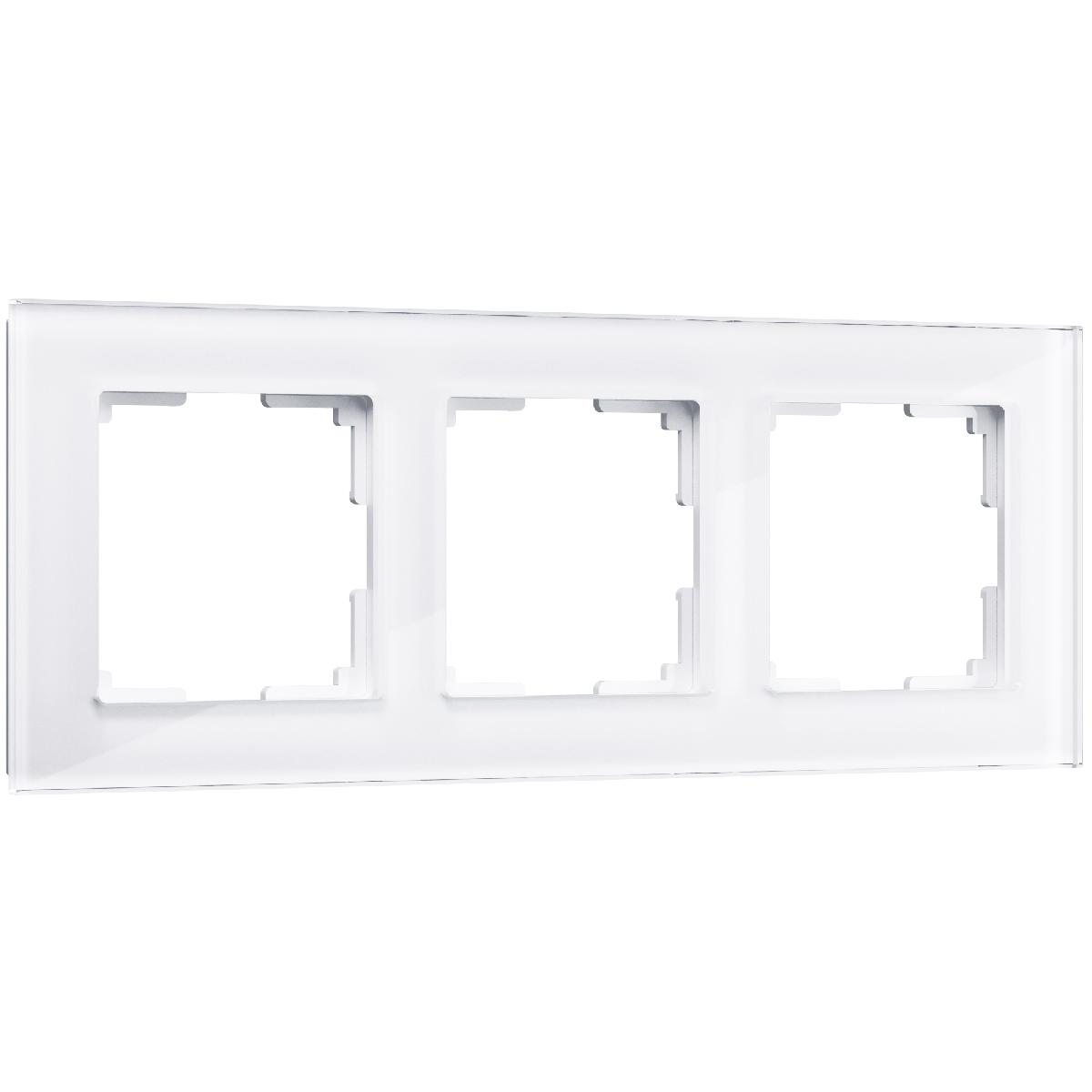 Рамка из стекла на 3 поста Favorit белый W0031101