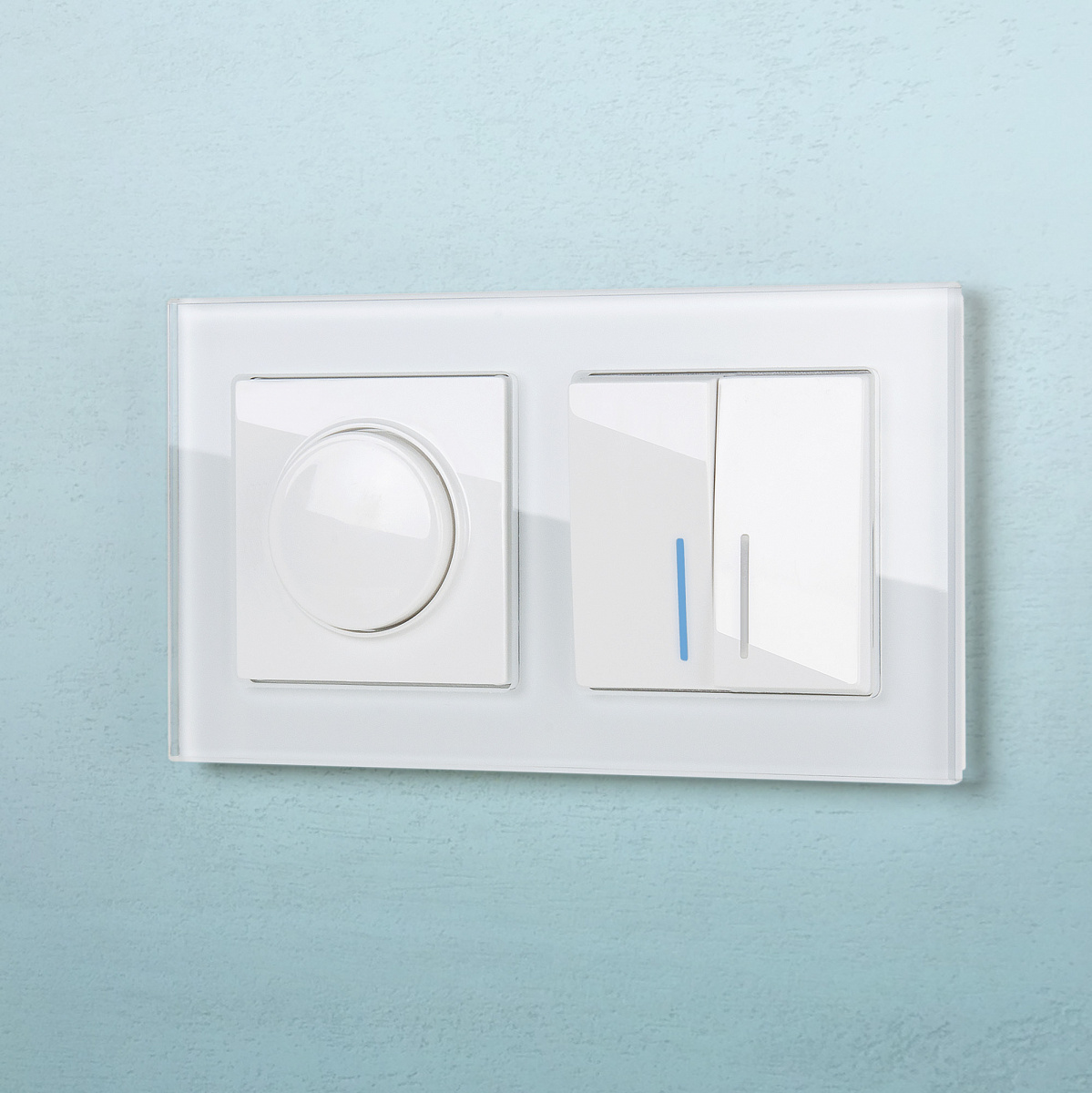 Выключатель двухклавишный проходной с подсветкой (белый) W1122101