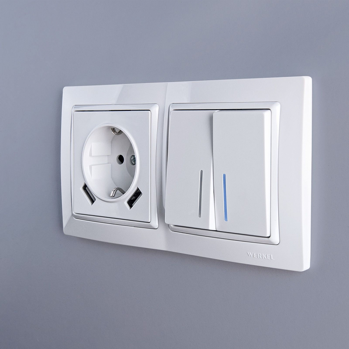 Выключатель двухклавишный проходной с подсветкой (белый) W1122101